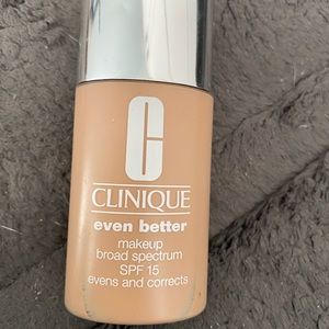 Even Better Foundation Clinique Neutral